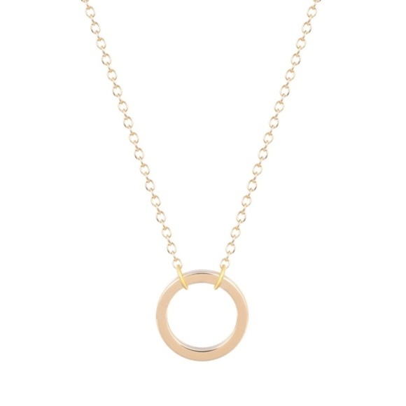 Jewelry - 🍀 3/$25!! Simple Circle Gold Necklace